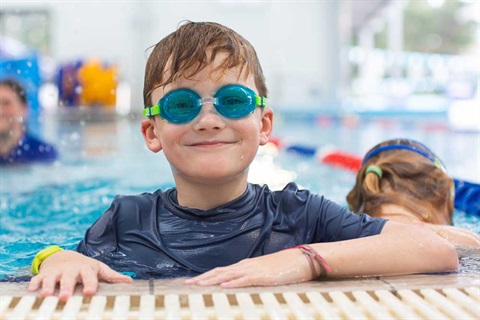 news_pic_1000x667_kidpoolgoggles.jpg